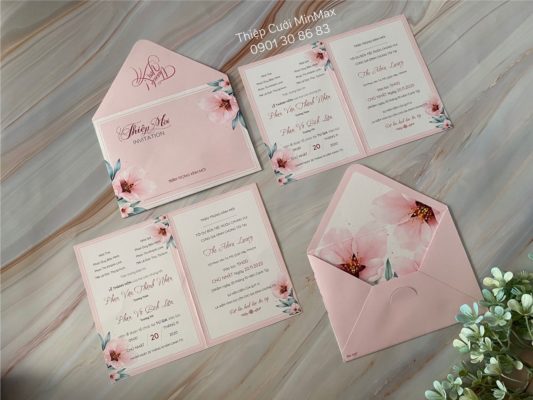 Thiệp cưới màu hồng