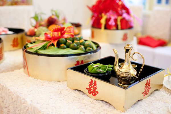 Lễ dạm ngõ nhà trai cần chuẩn bị gì? Những điều bạn cần biết về dạm ngõ
