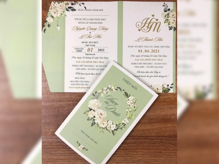 Sử dụng phần mềm chuyên dụng để thiết kế thiệp cưới