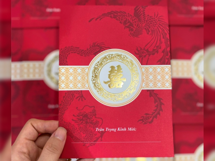 Màu đỏ đặc trưng