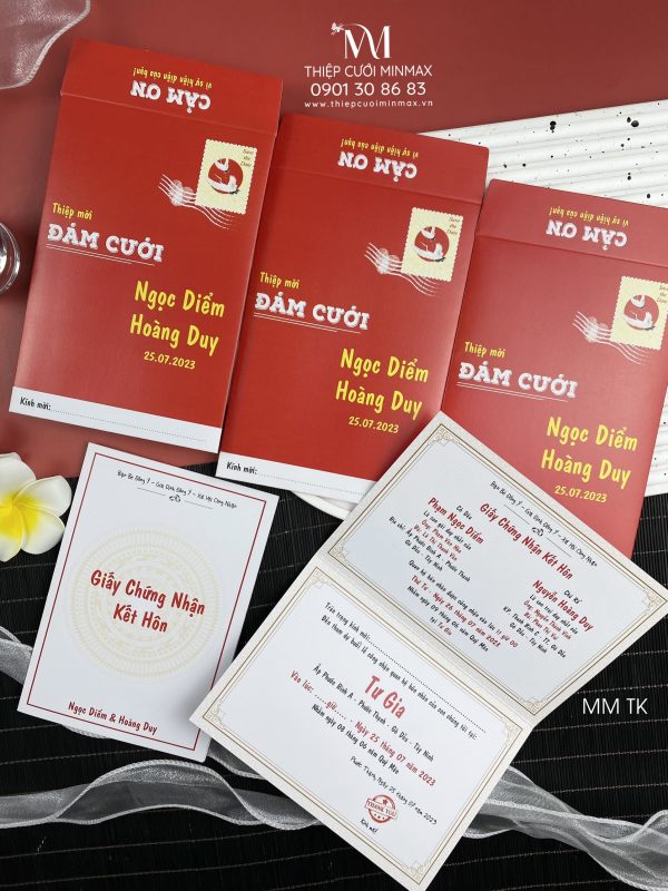 thiep-cuoi-co-mau-do-sang-trong-hien-dai-don-gian-mau-la-mau-moi-nhat-dep-gia-re-dep-thu-duc