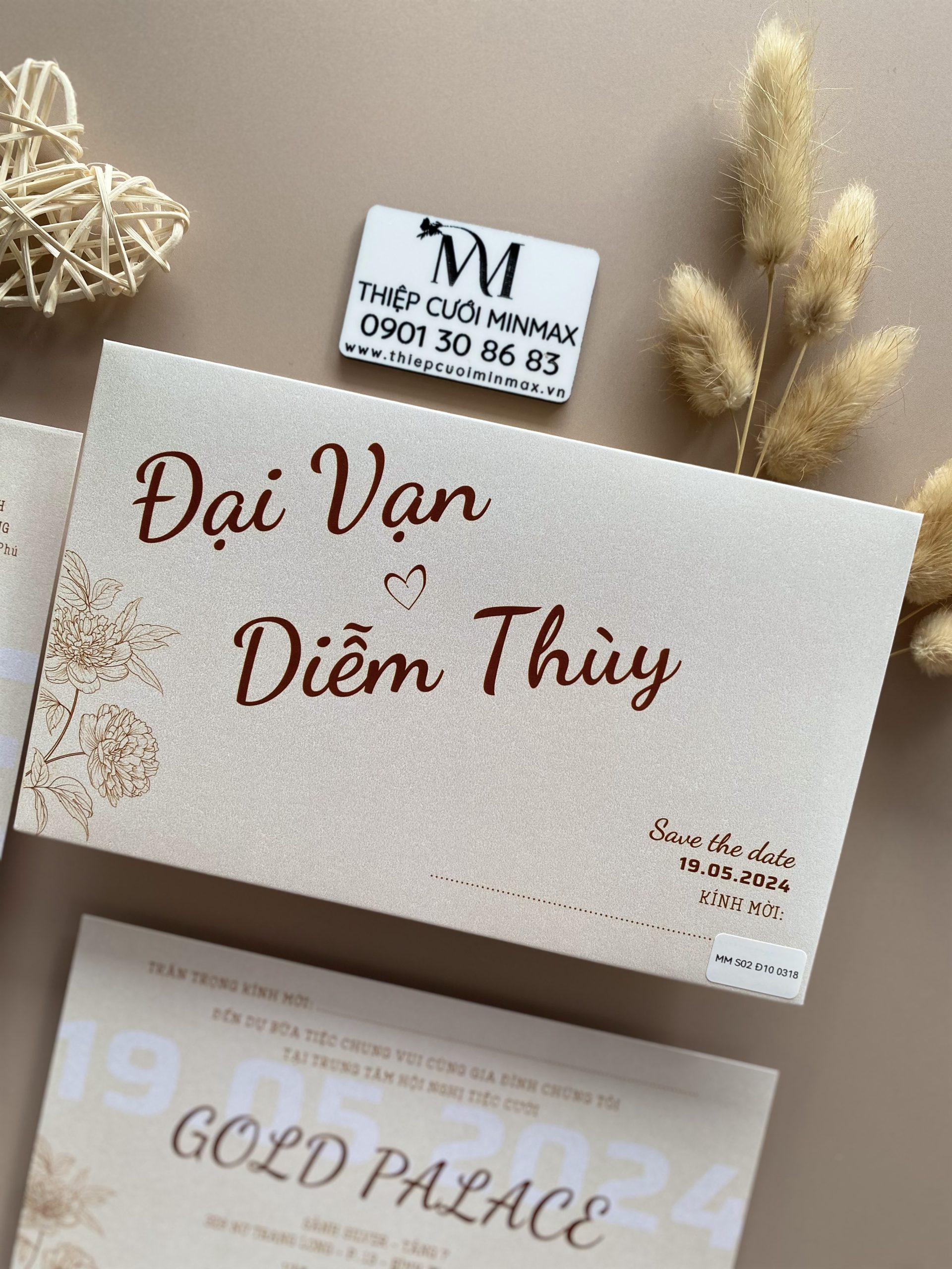 thiep-cuoi-don-gian-hien-dai-cap-nhat-mau-moi-nhat-dep-gia-re-thu-duc-tp-hcm-4 thiep-cuoi-don-gian-hien-dai-cap-nhat-mau-moi-nhat-dep-gia-re-thu-duc-tp-hcm