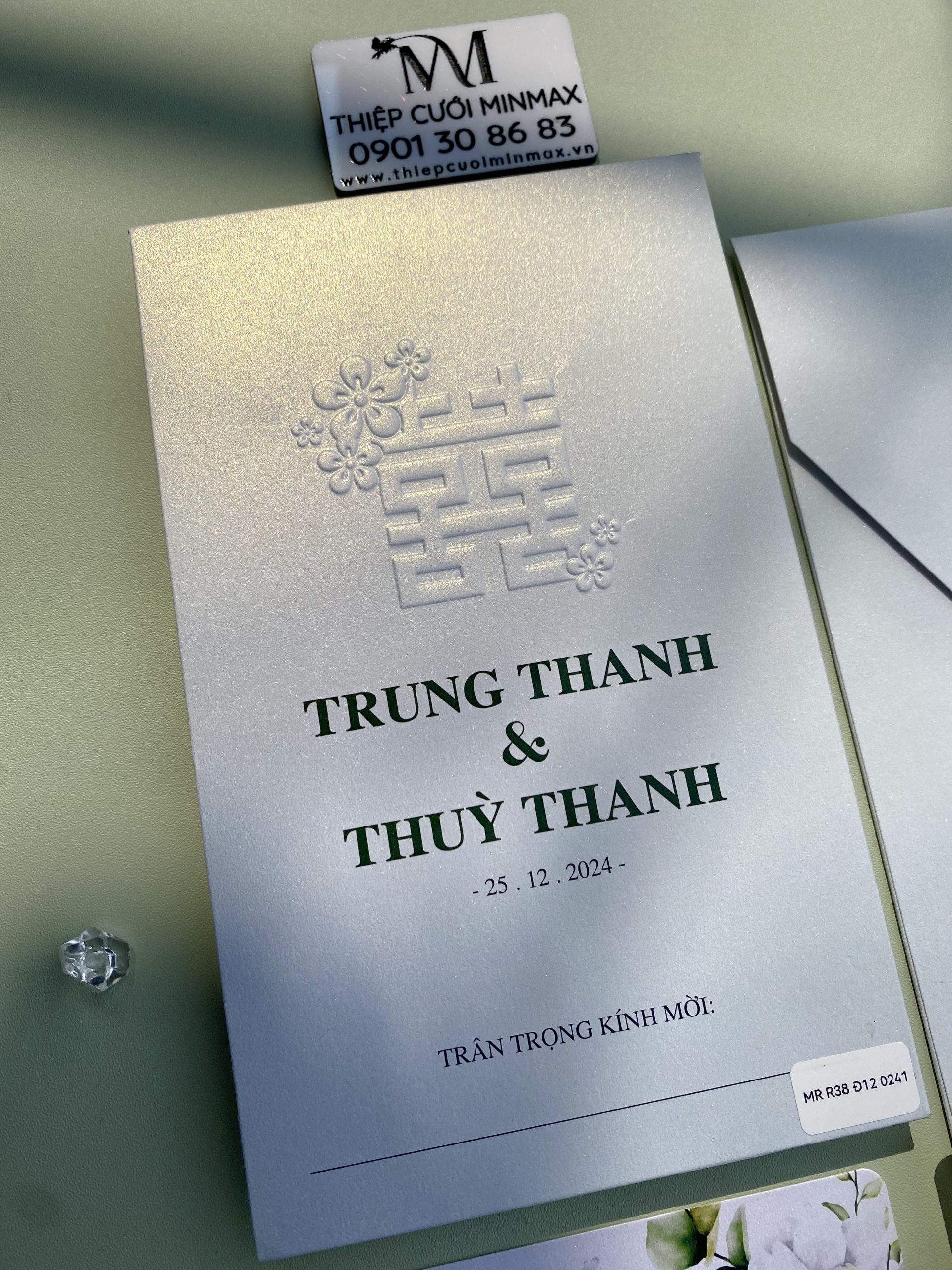 thiep-cuoi-anh-nhu-tong-kem-trang-dep-nhe-nhang-sang-trong-gia-re-thu-duc-tp-hcm-3 thiep-cuoi-anh-nhu-tong-kem-trang-dep-nhe-nhang-sang-trong-gia-re-thu-duc-tp-hcm