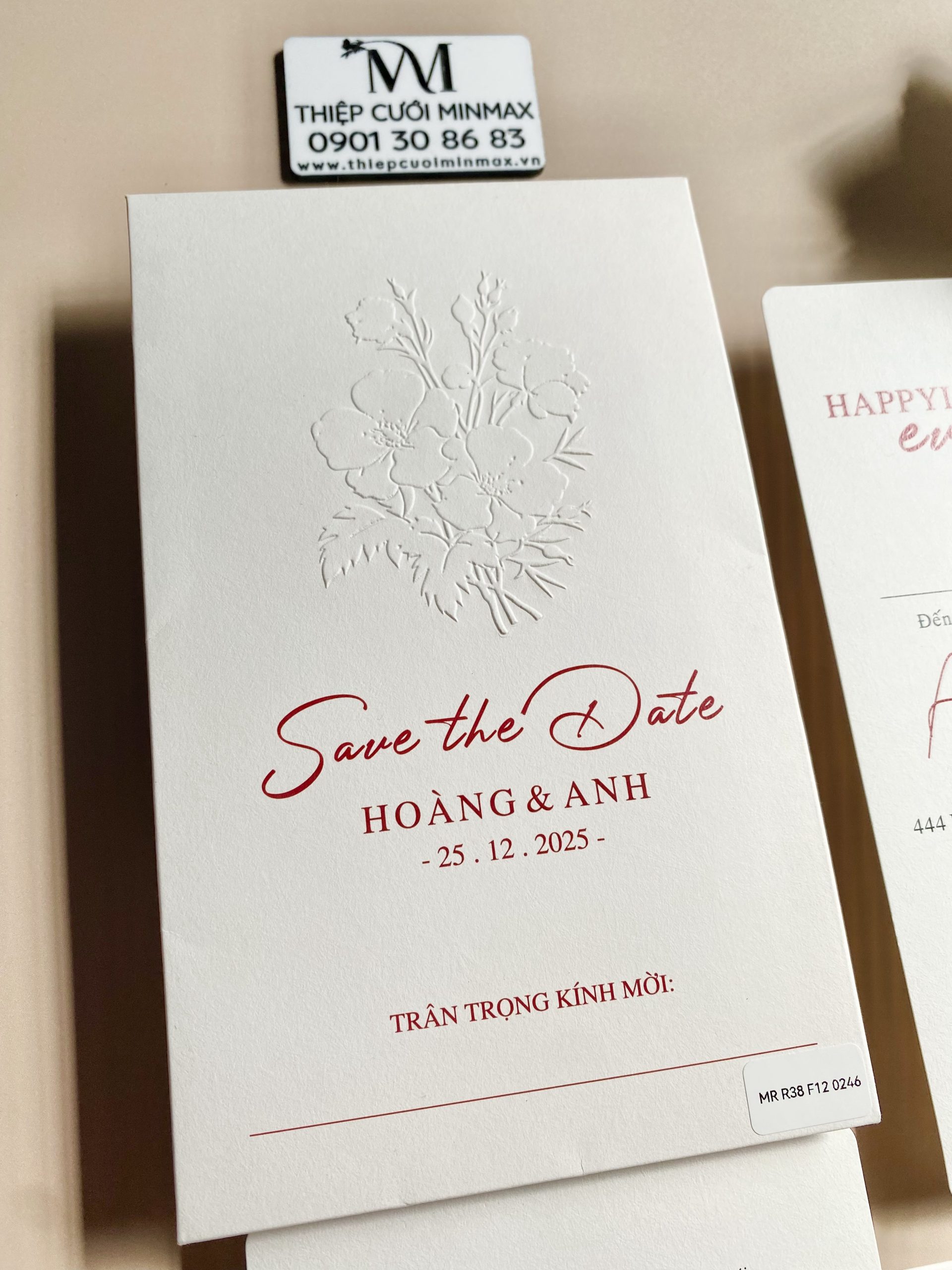 thiep-cuoi-dap-noi--mau-trang-dep-don-gian-sang-trong-mau-hot-hien-nay-gia-re-thu-duc-tp-hcm-4 thiep-cuoi-dap-noi--mau-trang-dep-don-gian-sang-trong-mau-hot-hien-nay-gia-re-thu-duc-tp-hcm