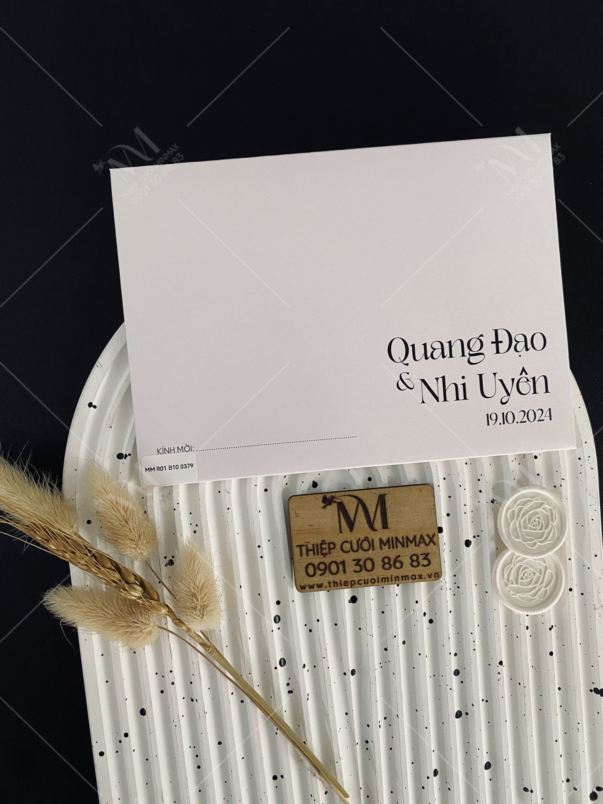 thiep-cuoi-minimalist-tone-trang-dep thiep-cuoi-minimalist-tone-trang-dep