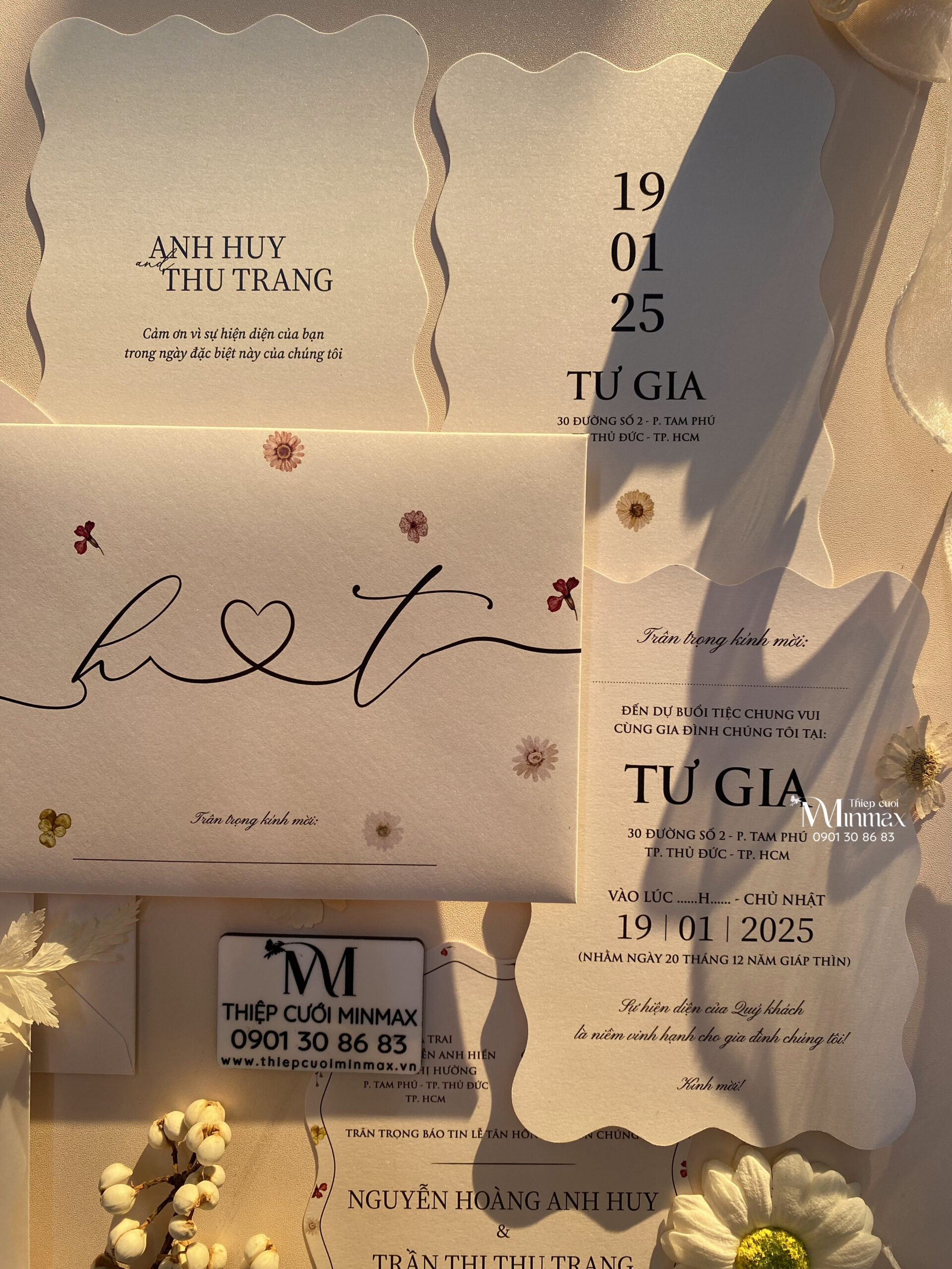 thiep-cuoi-minimalist-trang-dep-gia-re-thu-duc thiep-cuoi-minimalist-trang-dep-gia-re-thu-duc