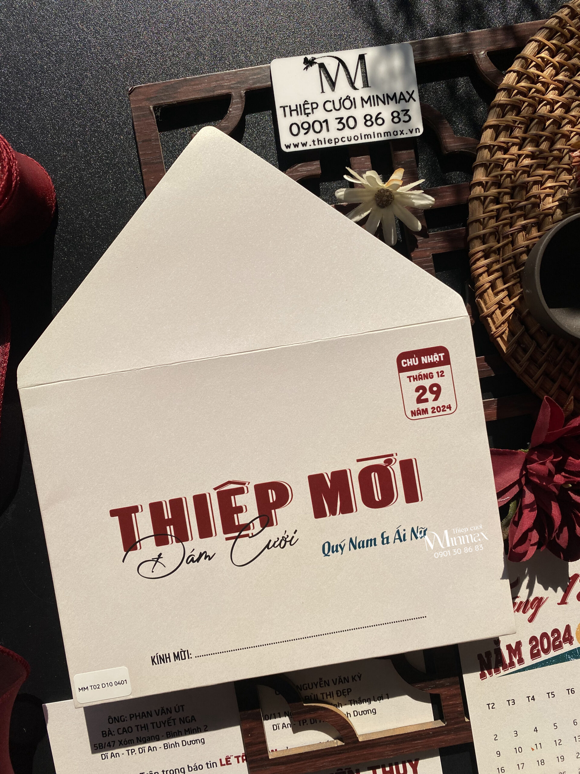 thiep-cuoi-vintage-dep-gia-re-thu-duc-minmax