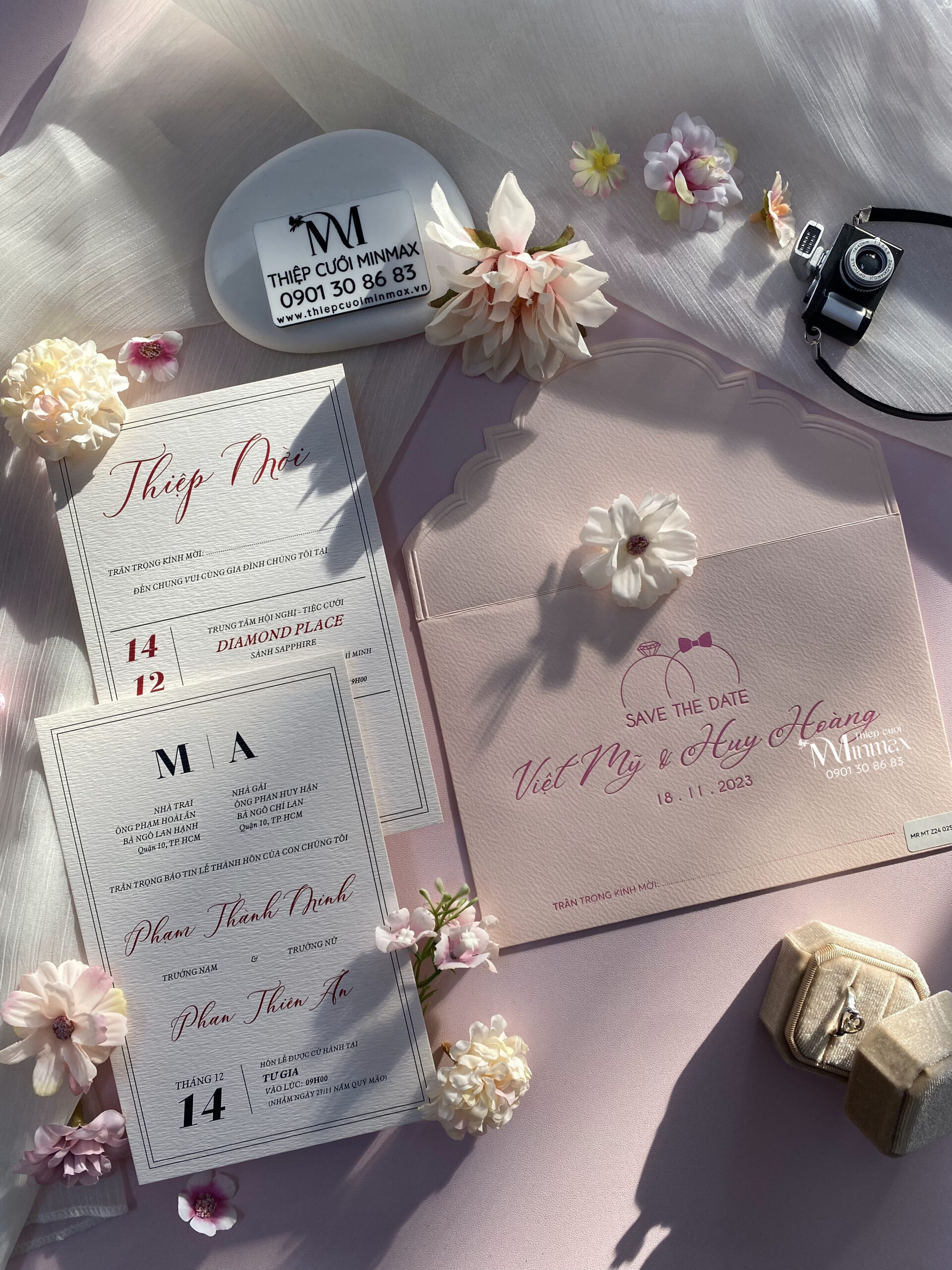thiep-cuoi-mau-hong-pastel-minimalist-dep-gia-re-thu-duc thiep-cuoi-mau-hong-pastel-minimalist-dep-gia-re-thu-duc
