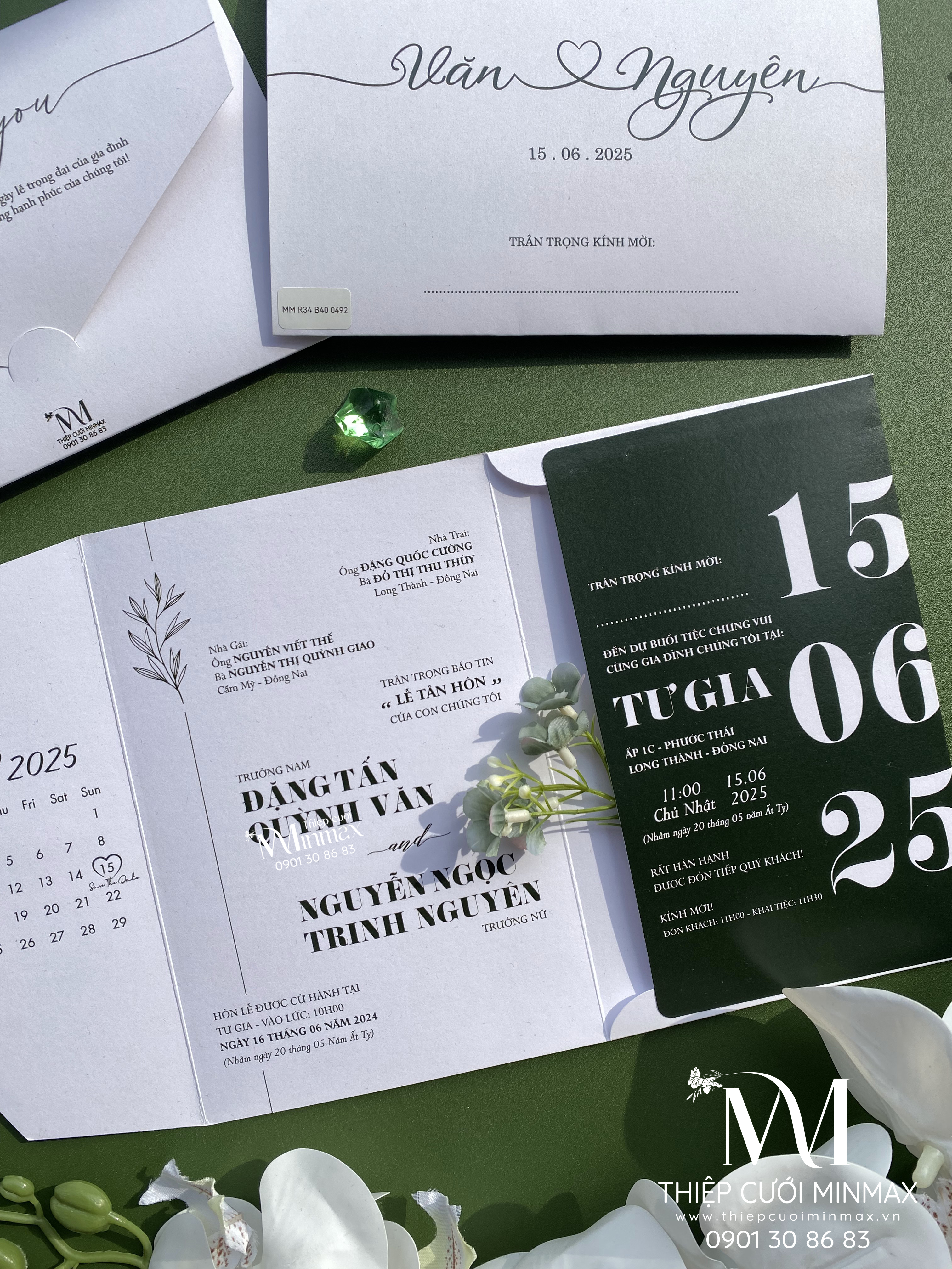 thiep-cuoi-gap-3-minimalist-dep-gia-re-in-gap-thu-duc-minmax