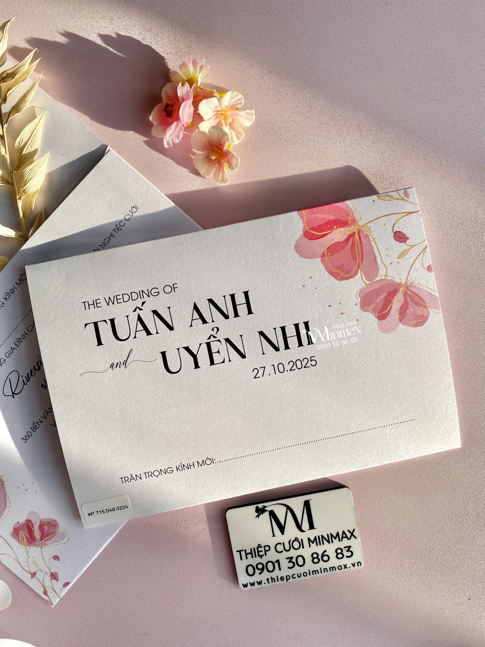 thiep-cuoi-minimalist-dep-don-gian-re-tai-thu-duc-minmax