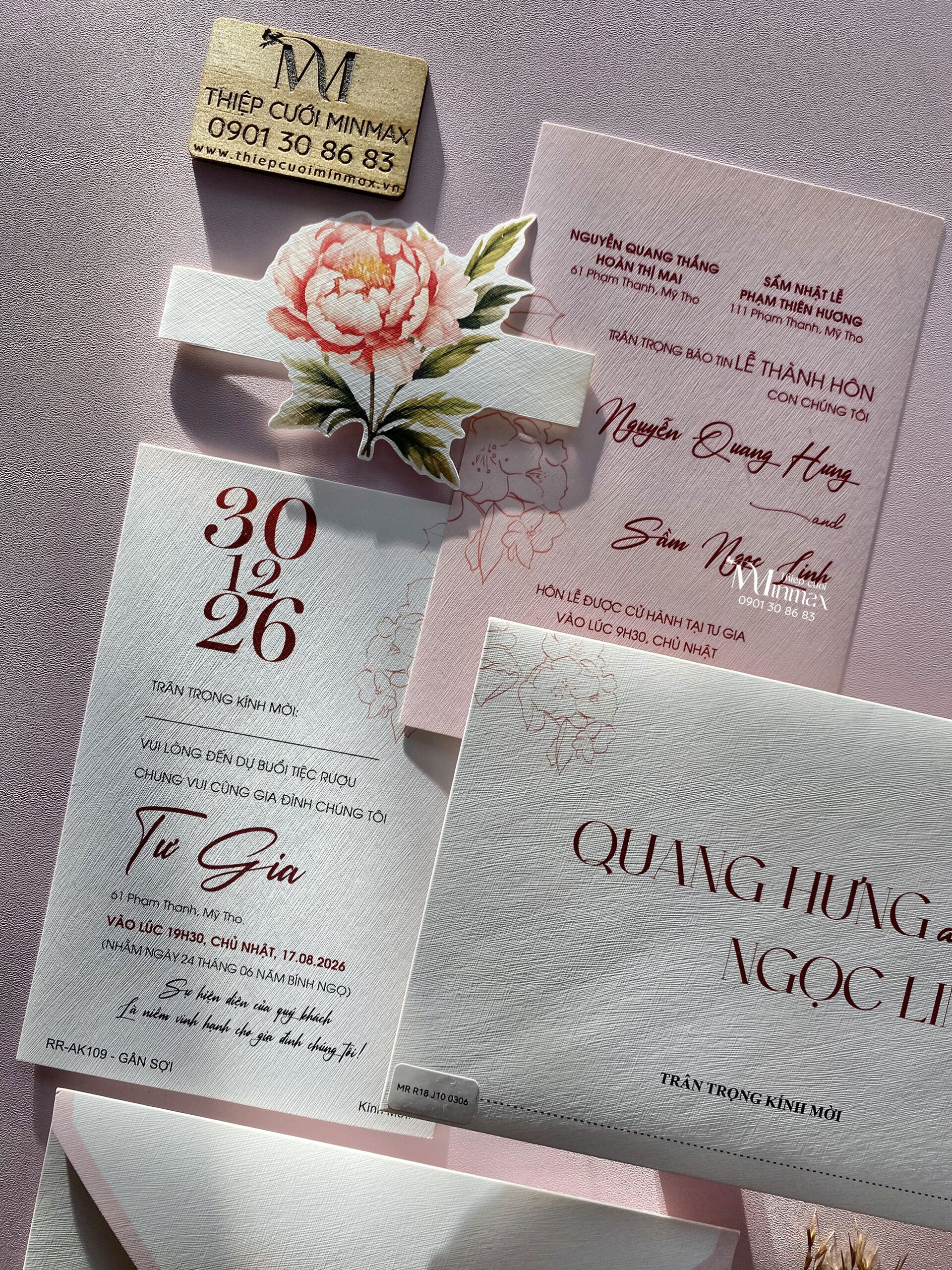 thiep-cuoi-hoa-mau-hong-dep-gia-re-thu-duc thiep-cuoi-hoa-mau-hong-dep-gia-re-thu-duc