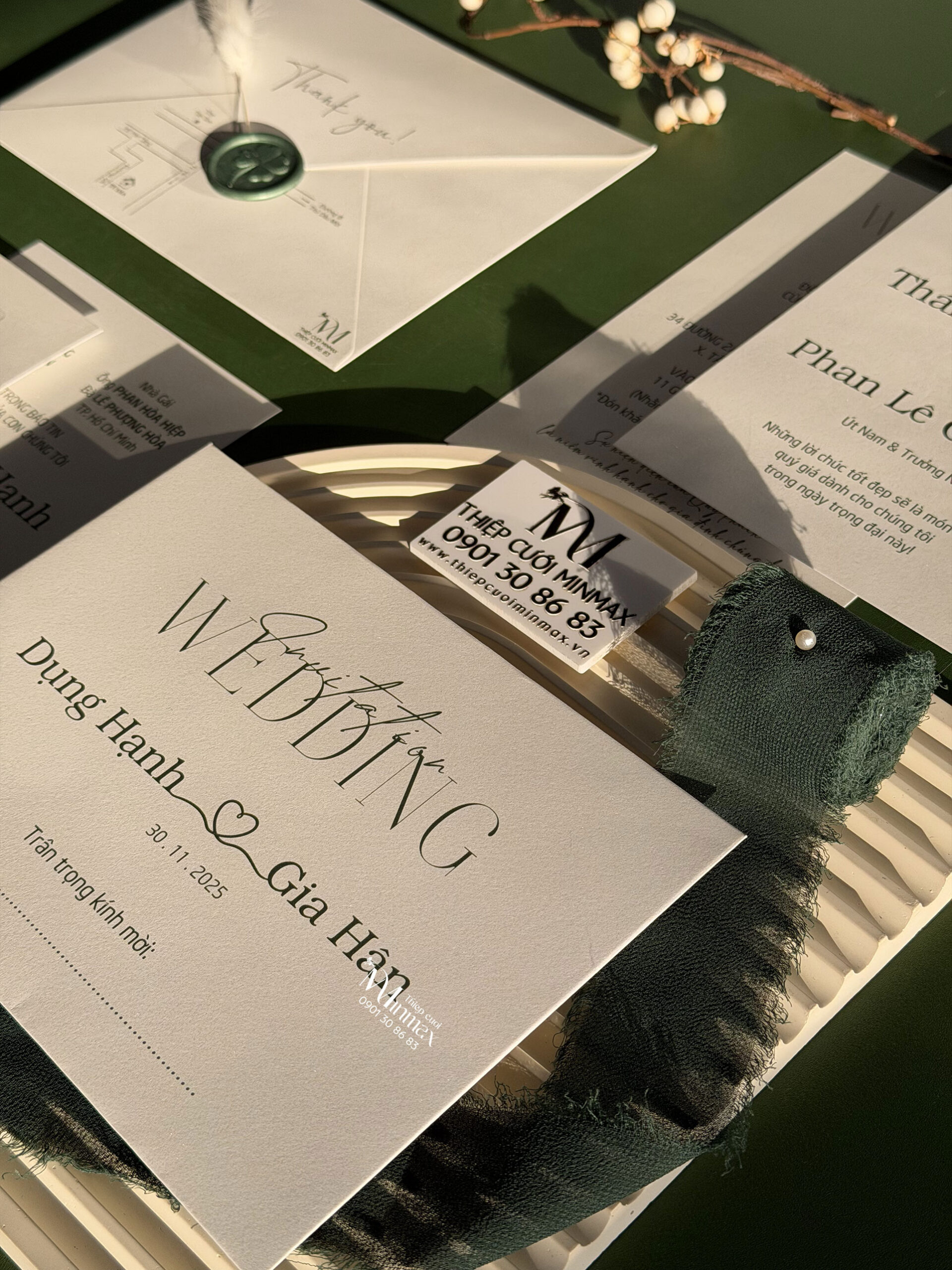 thiep-cuoi-minimalist-trang-dep-gia-re-thu-duc thiep-cuoi-minimalist-trang-dep-gia-re-thu-duc