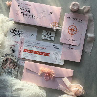 thiep-cuoi-passport-mau-hong