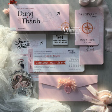 thiep-cuoi-passport-mau-hong